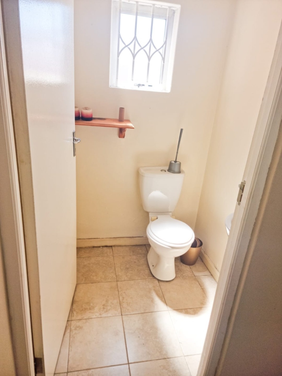 4 Bedroom Property for Sale in Turf Hall Estate Western Cape